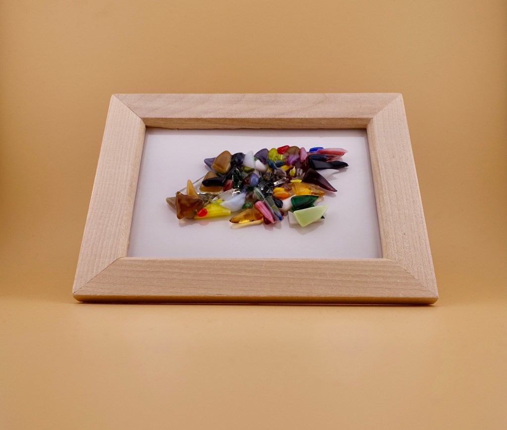 これから何か仕掛けようとしている瞬間をイメージした作品です。地に張り付くような姿勢でスタートダッシュを決めようと、体毛は逆立って様々な色に輝いているイメージで組み上げました。ここでは通常つぶらな瞳が細長く目標をとらえているのもポイントです。何か始める感が共有できればと思います。